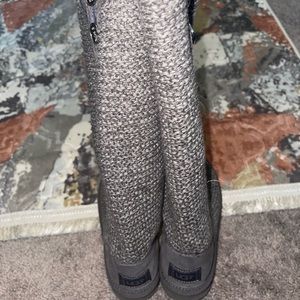 Knitted Uggs in perfect condition (charcoal)